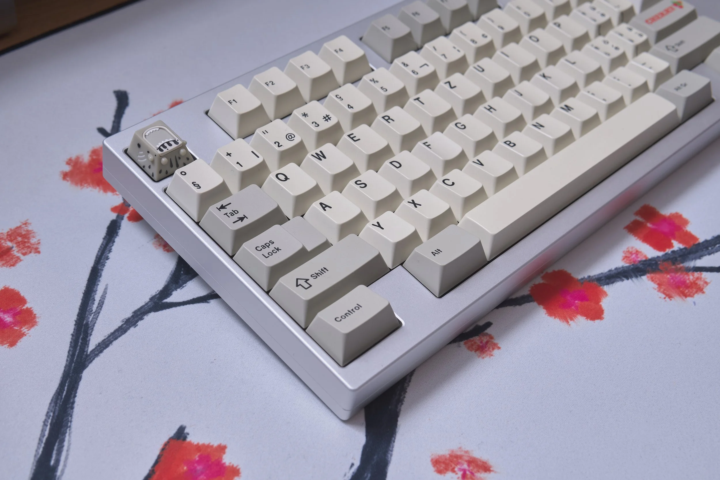 Merisi x Mechlovin Sintesi — Lightning Keyboards